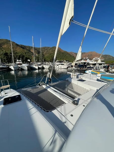 Marmaris Catamaran 5 cabin 9 berths 9 guests 12.8 m Listing Number: #13333 4