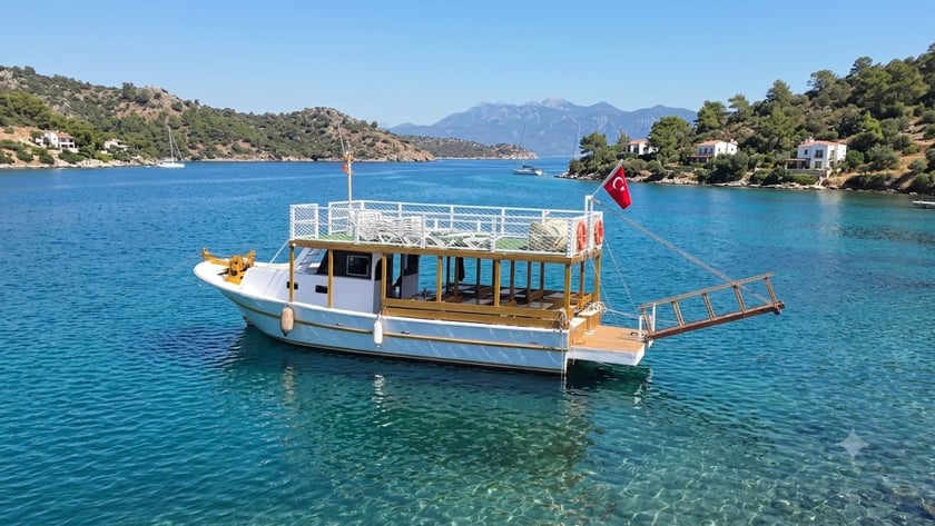 Kusadasi Motor Yacht   12 guests 13 m Listing Number: #13358