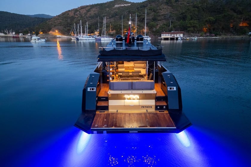 Gocek Motorjacht Cabine 3  6  slaapplaatsen 6  gasten 20 m Lijstnummer: #13382 4