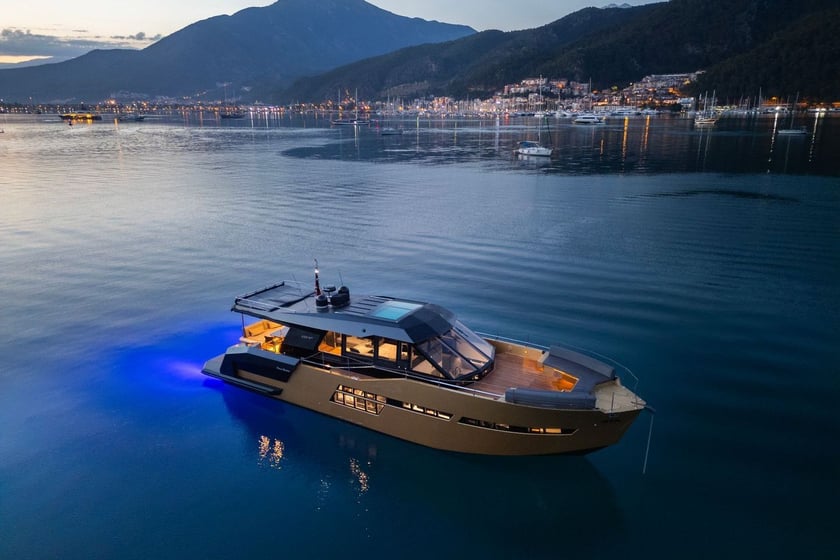 Gocek Motorjacht Cabine 3  6  slaapplaatsen 6  gasten 20 m Lijstnummer: #13382 3