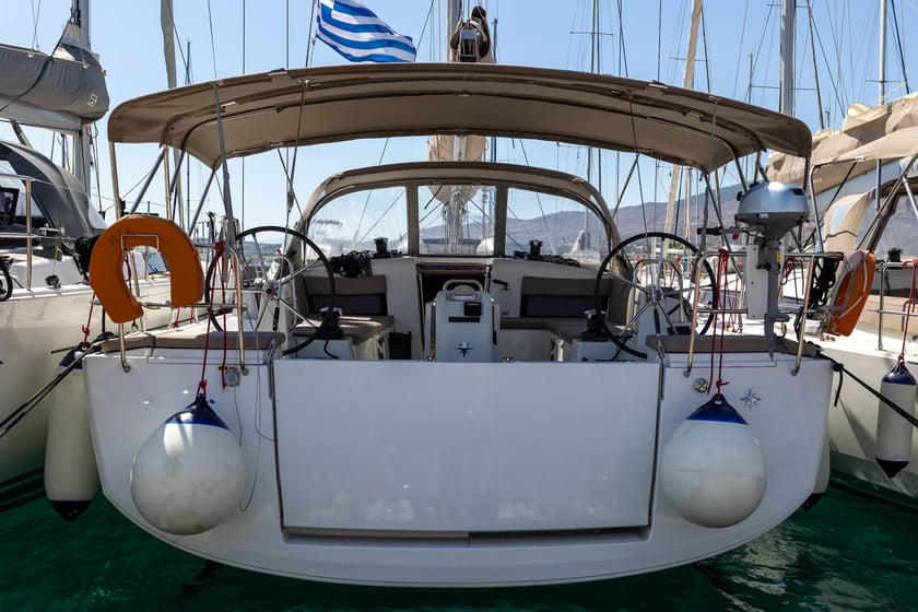 Preveza Sailboat 5 cabin 10 berths 10 guests 14.42 m Listing Number: #13447