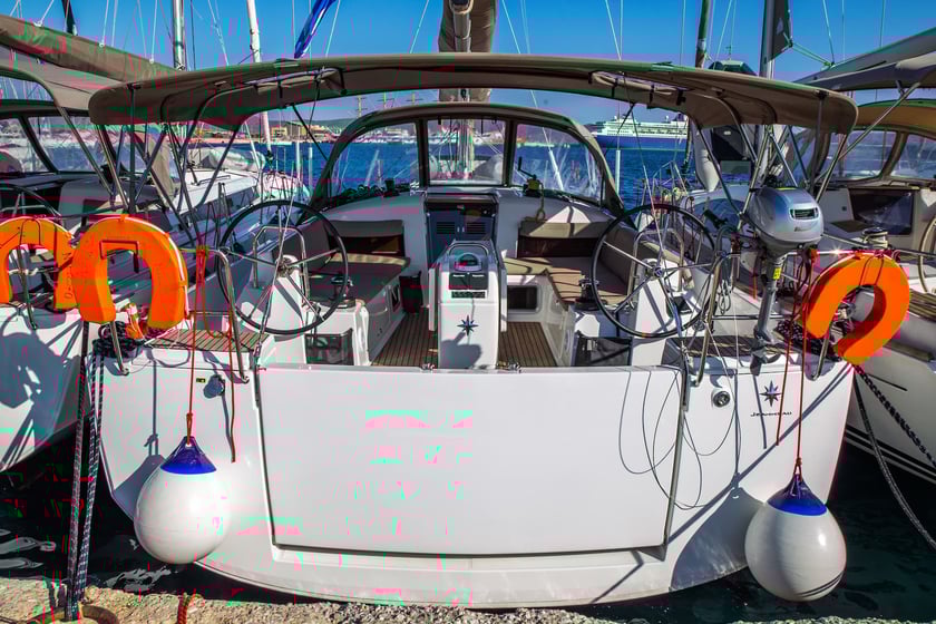 Preveza Barca a vela cabina 4  cuccette 10  10  ospiti 13.39 m Numero dell'inserzione: #13451