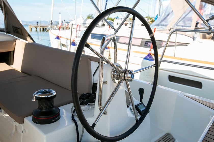 Kos Barca a vela cabina 4  cuccette 10  10  ospiti 13.39 m Numero dell'inserzione: #13453 5