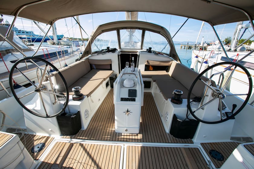 Kos Barca a vela cabina 4  cuccette 10  10  ospiti 13.39 m Numero dell'inserzione: #13453 4