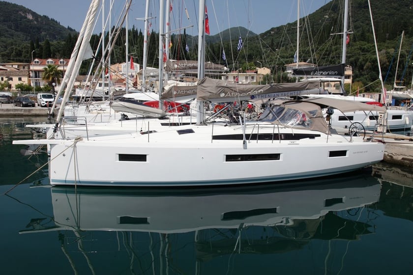 Corfu Zeilboot Cabine 3  8  slaapplaatsen 8  gasten 12.35 m Lijstnummer: #13460 3