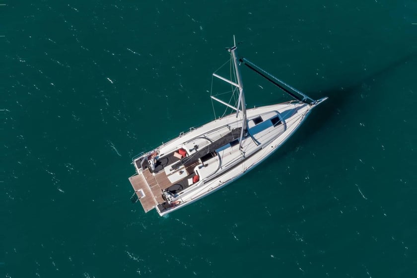 Lavrion Barca a vela cabina 3  cuccette 8  8  ospiti 11.22 m Numero dell'inserzione: #13465