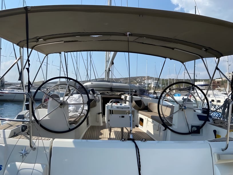 Lavrion Barca a vela cabina 6  cuccette 12  12  ospiti 15.38 m Numero dell'inserzione: #13495 4