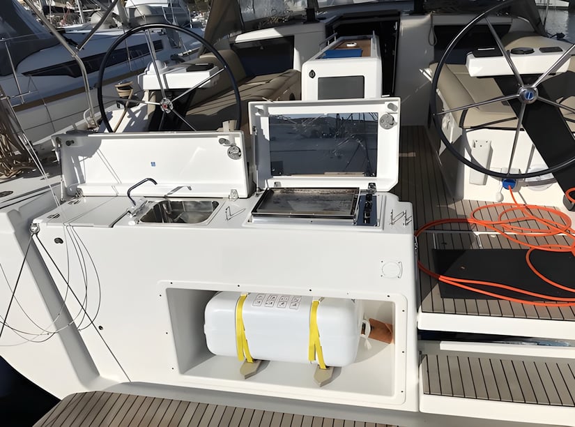 Rodas Velero Cabina 3  8  literas 8  invitados 11.93 m Número de anuncio: #13505 5