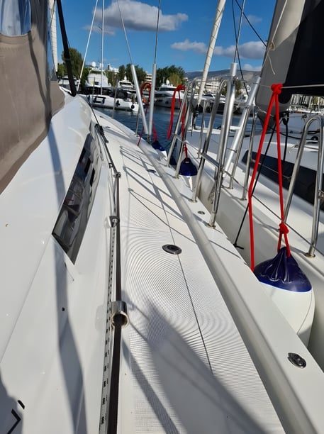 Nea Peramos - Attica Sailboat 6 cabin 12 berths 12 guests 16.16 m Listing Number: #13506 5