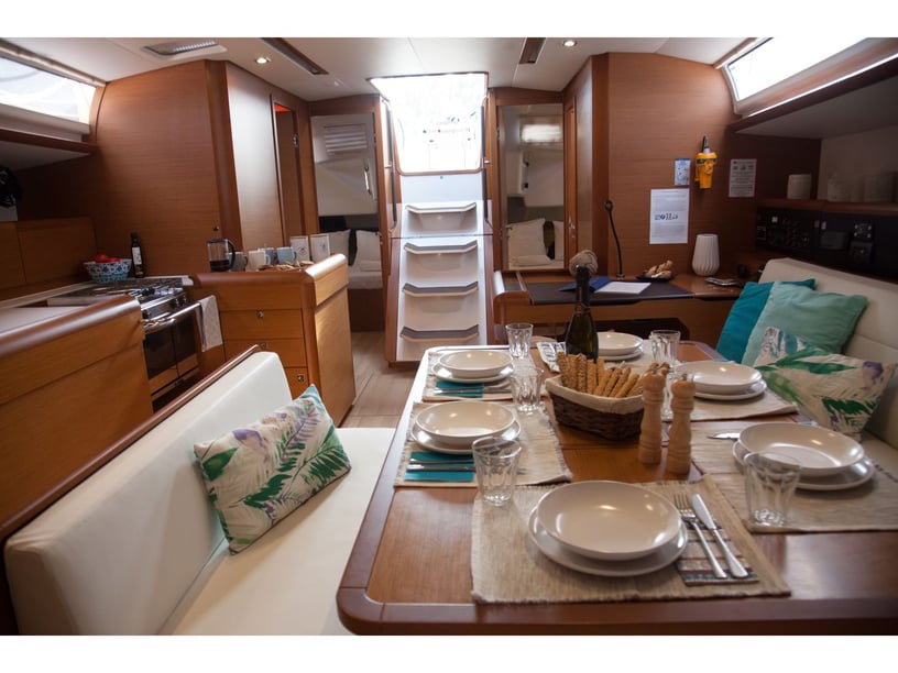 Zante Velero Cabina 5  12  literas 12  invitados 15.38 m Número de anuncio: #13523 2