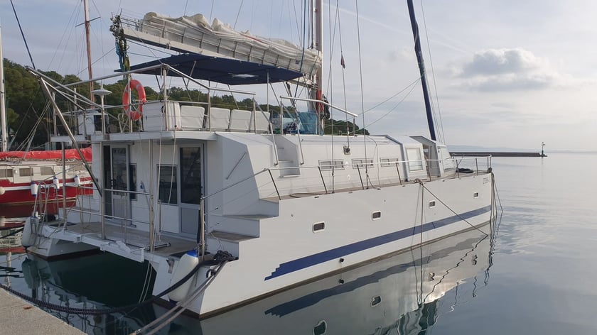 Trogir Catamaran Cabine 5  10  slaapplaatsen 12  gasten 15.19 m Lijstnummer: #13530 2