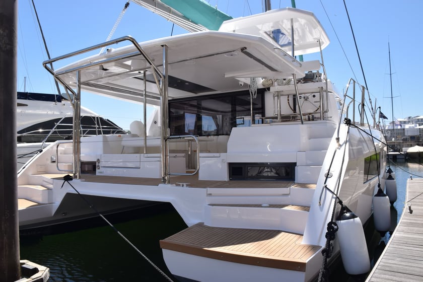 Mahe, Victoria Katamaran 4 Kabine 8 Liegeplätze 8 Gäste 13.71 m Nummer des Inserats: #13565 5