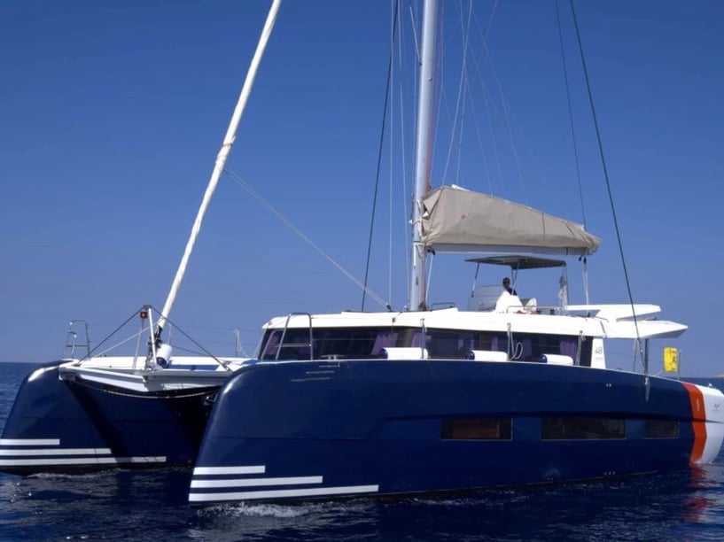 Dubrovnik Catamaran 6 cabin 12 berths 12 guests 14.7 m Listing Number: #13589