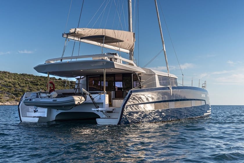 Dubrovnik Catamaran 6 cabin 12 berths 12 guests 14.7 m Listing Number: #13596 3