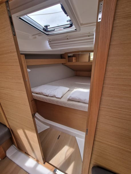 Palerme Voilier Cabine 3  Couchettes 8  Invités 8  10.3 m Numéro de l'annonce: #13611 3