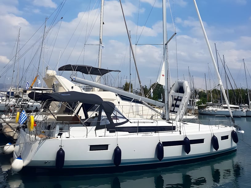 Rhodes Sailboat 6 cabin 12 berths 12 guests 14.32 m Listing Number: #13751