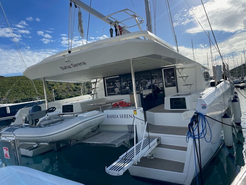 Primošten Catamarán Cabina 6  12  literas 12  invitados 14.7 m Número de anuncio: #13770 5