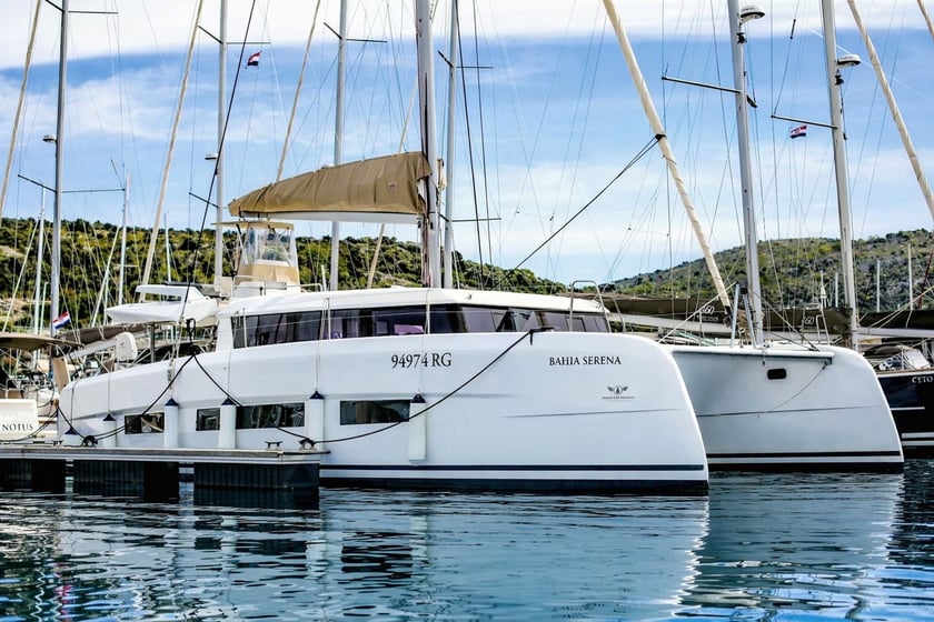 Primošten Catamaran 6 cabin 12 berths 12 guests 14.7 m Listing Number: #13770