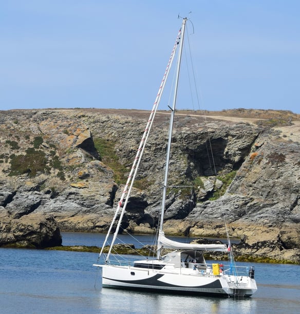 Arzon Zeilboot Cabine 2  6  slaapplaatsen 6  gasten 8.88 m Lijstnummer: #13786