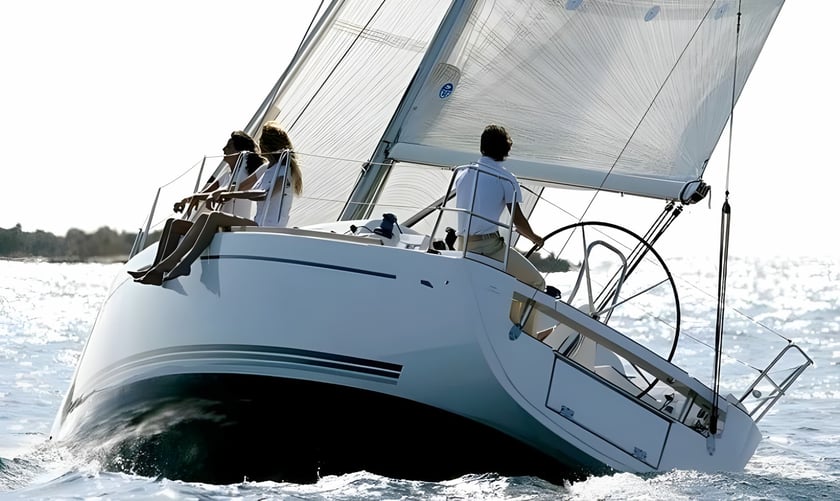 Arzon Zeilboot Cabine 2  6  slaapplaatsen 6  gasten 10.6 m Lijstnummer: #13804 3