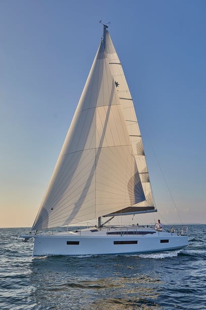 Preveza Sailboat 3 cabin 8 berths 8 guests 12.35 m Listing Number: #13809 3