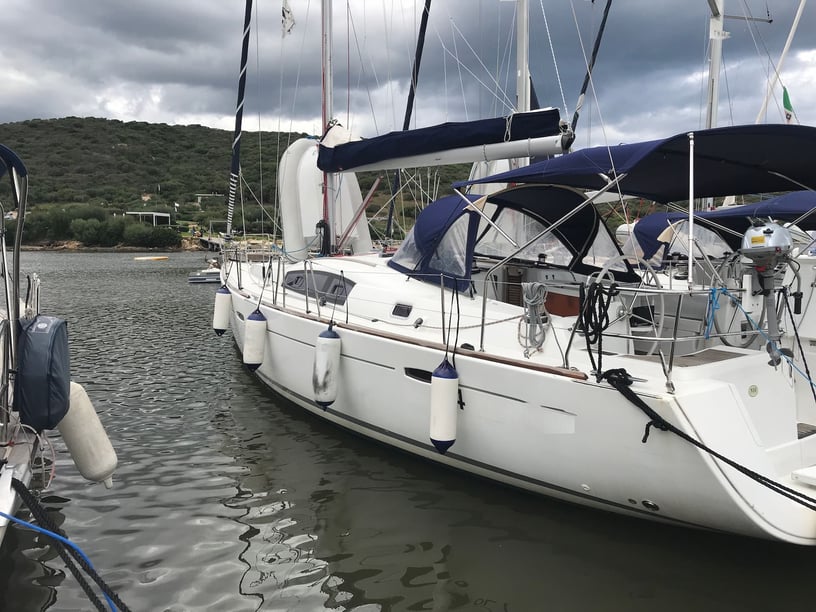 Portisco Sailboat 4 cabin 10 berths 10 guests 13.13 m Listing Number: #1381 3