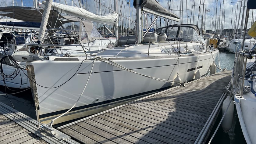 Arzon Zeilboot Cabine 3  8  slaapplaatsen 8  gasten 10.9 m Lijstnummer: #13811 3