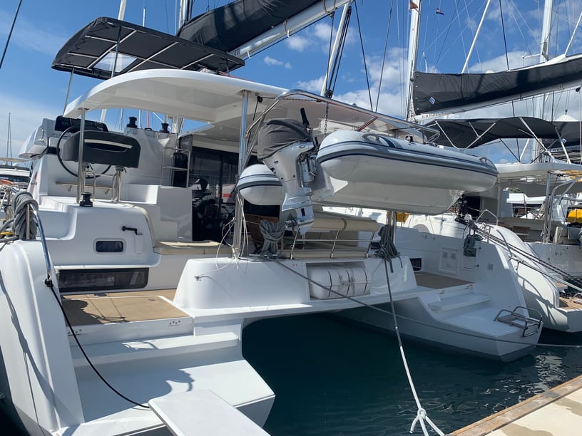 Trogir Catamaran 6 cabin 12 berths 12 guests 12.8 m Listing Number: #13821