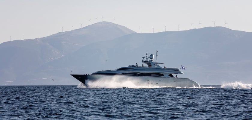 Piraeus Motor Yacht 5 cabin 12 berths 12 guests 34 m Listing Number: #13825 3