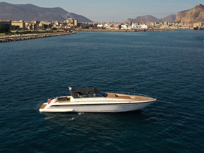 Palermo Motoryacht 3 Kabine 6 Liegeplätze 6 Gäste 23 m Nummer des Inserats: #13840