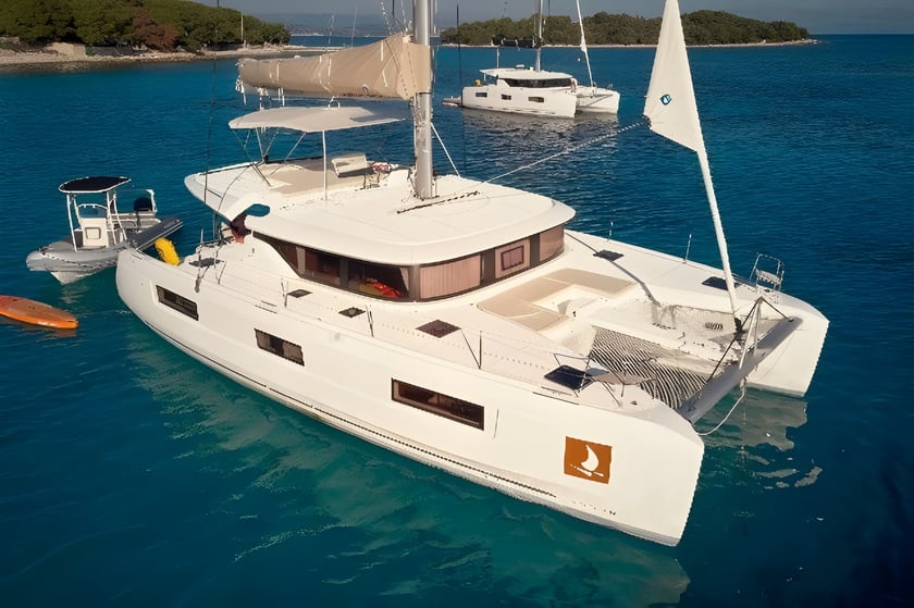 Trogir Catamaran Cabine 6  12  slaapplaatsen 12  gasten 13.99 m Lijstnummer: #13846 4