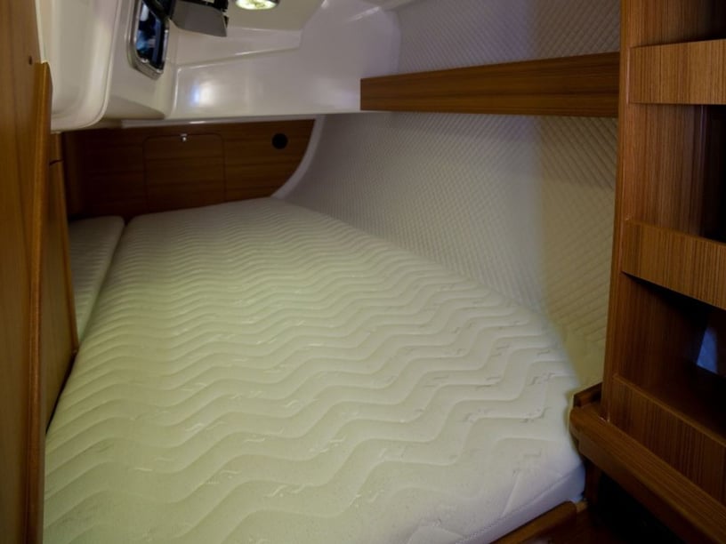 Węgorzewo Zeilboot Cabine 3  10  slaapplaatsen 10  gasten 10.45 m Lijstnummer: #13854 5