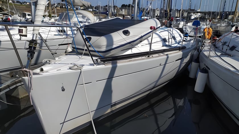 Arzon Segelboot 2 Kabine 6 Liegeplätze 6 Gäste 9.66 m Nummer des Inserats: #13857