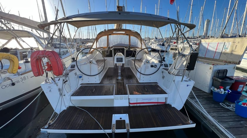 Arzon Segelboot 3 Kabine 8 Liegeplätze 8 Gäste 11.25 m Nummer des Inserats: #13922 3