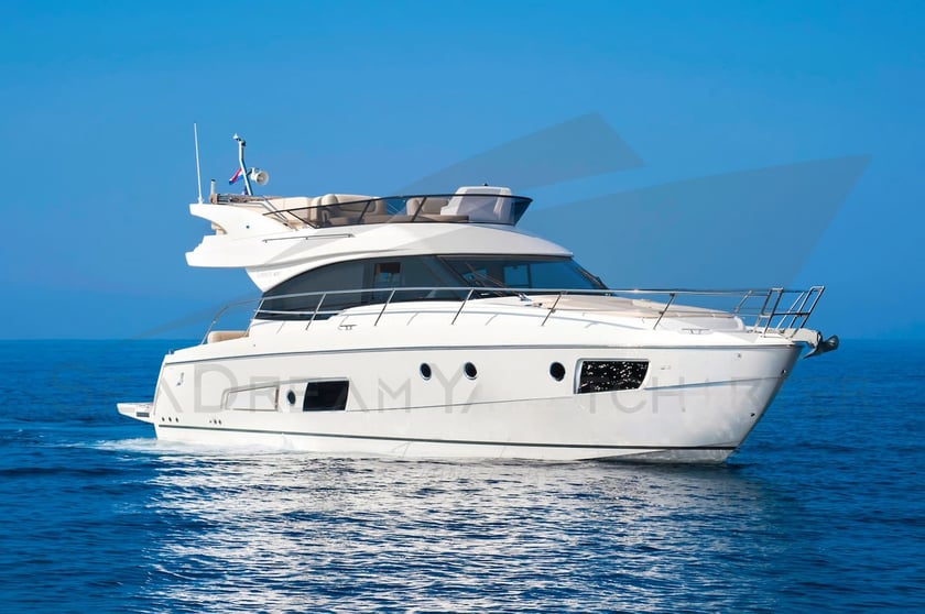 Sukošan Bateau à moteur Cabine 3  Couchettes 6  Invités 6  13.6 m Numéro de l'annonce: #13950 5