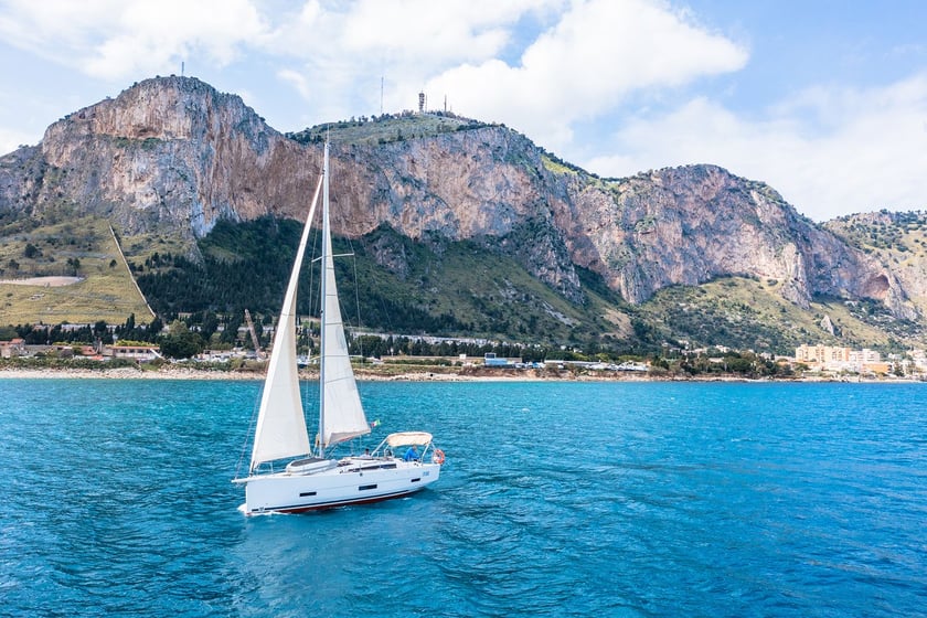Palermo Yelkenli 3 kabin Konaklama 8 kişi Seyir 8 kişi 11.93 m İlan No: #13969 5