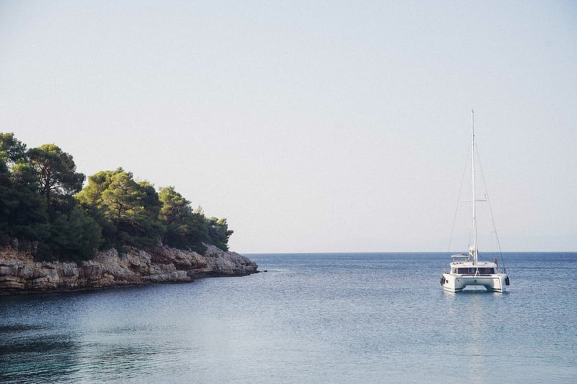 Kavala Catamarán Cabina 5  11  literas 11  invitados 11.93 m Número de anuncio: #13984 3