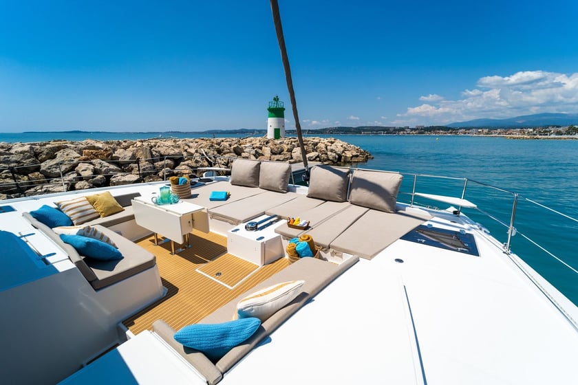 Olbia Catamaran 5 cabin 10 berths 10 guests 16.8 m Listing Number: #13985 5