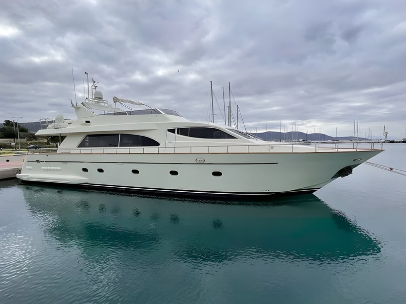 Hellinikon - Athènes Yacht à moteur Cabine 4  Couchettes 10  Invités 12  16.1 m Numéro de l'annonce: #13987