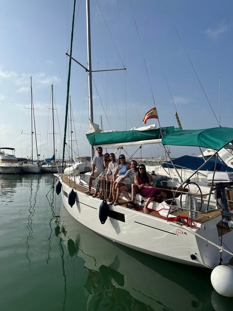 Valencia Sailboat 3 cabin 6 berths 6 guests 10.68 m Listing Number: #13989 3