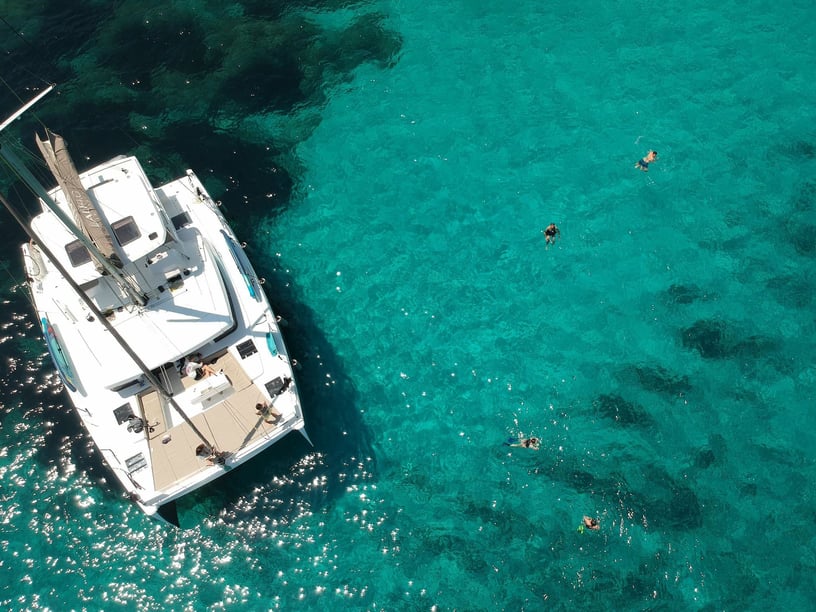 Porto Rotondo - Punta Asfodeli Catamarán Cabina 6  11  literas 11  invitados 14.32 m Número de anuncio: #14007 4