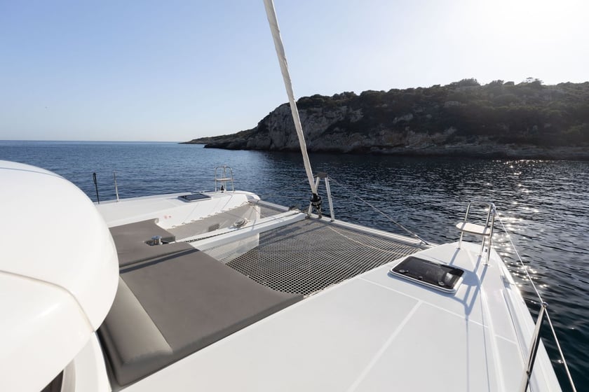 Preveza Catamarano cabina 6  cuccette 12  12  ospiti 12.8 m Numero dell'inserzione: #14030 3