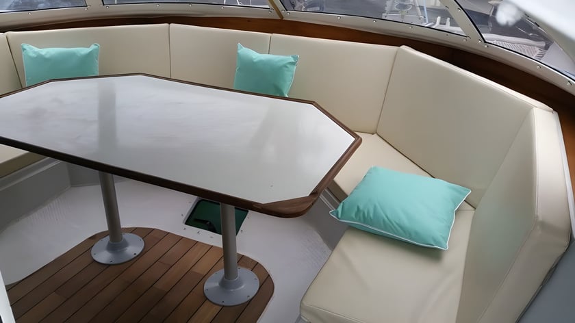 Arzon Catamaran 4 cabin 6 berths 6 guests 9.9 m Listing Number: #14065 5
