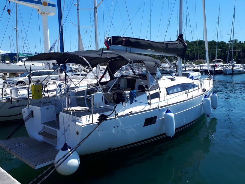 Izola Sailboat 4 cabin 10 berths 10 guests 13.85 m Listing Number: #14078 3