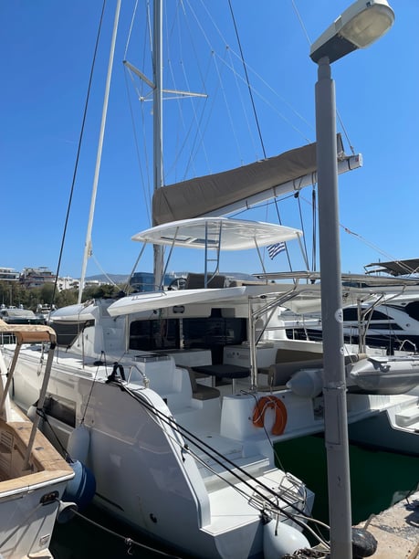 Athene Catamaran Cabine 4  10  slaapplaatsen 10  gasten 13.99 m Lijstnummer: #14080