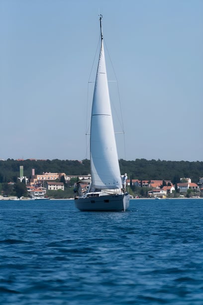 Izola Segelboot 3 Kabine 8 Liegeplätze 8 Gäste 11.55 m Nummer des Inserats: #14082 3