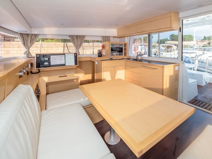 Punta Ala Catamaran 6 cabin 12 berths 12 guests 11.97 m Listing Number: #14083 2