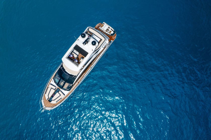 Seget Donji Motor Yacht 5 cabin 10 berths 10 guests 20.8 m Listing Number: #14100 4