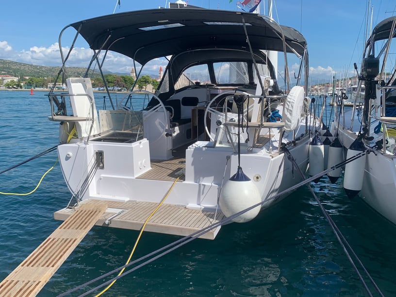 Trogir Segelboot 3 Kabine 8 Liegeplätze 8 Gäste 11.9 m Nummer des Inserats: #14132 3