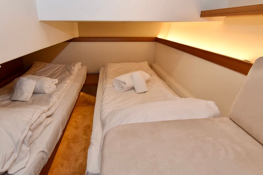 Posgrunn Motorboot 2 Kabine 6 Liegeplätze 6 Gäste 11.99 m Nummer des Inserats: #14204 5